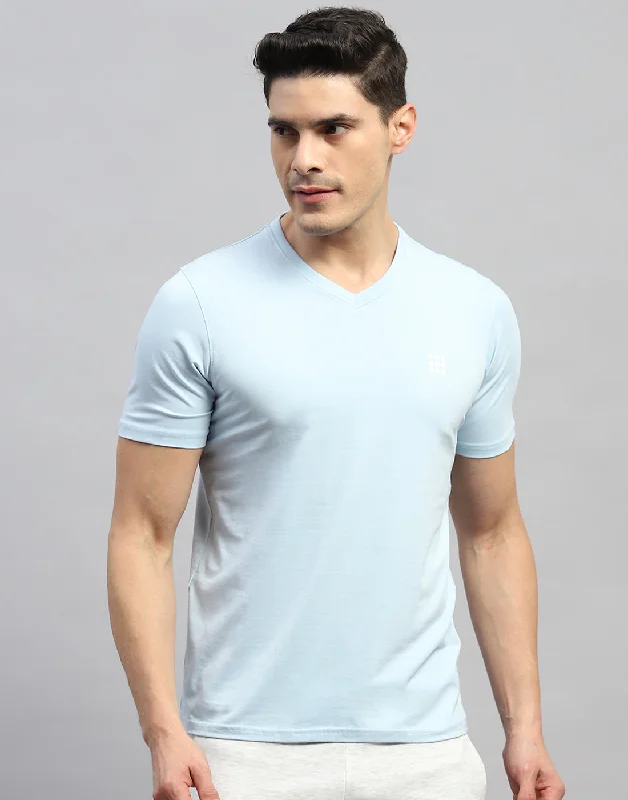 Men Blue Solid V Neck Half Sleeve T-Shirt