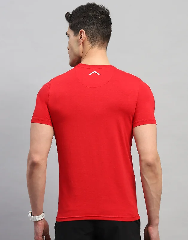 Men Red Solid Round Neck Half Sleeve T-Shirt